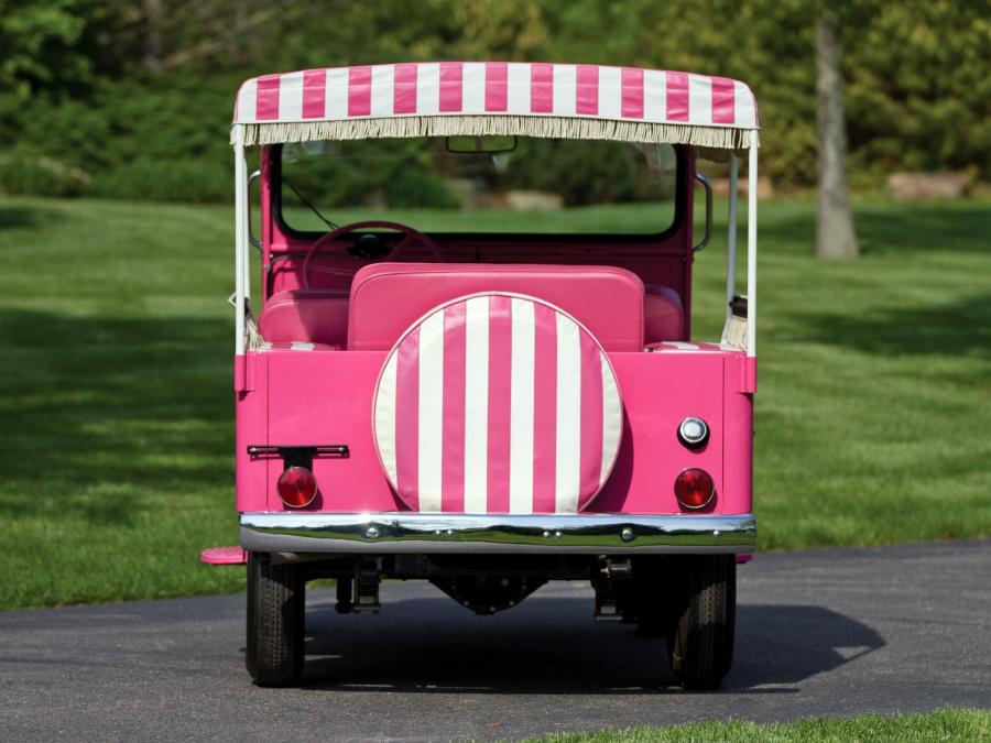  Willys Jeep Surrey (DJ-3A) 1959 года  (фото 5 из 16)